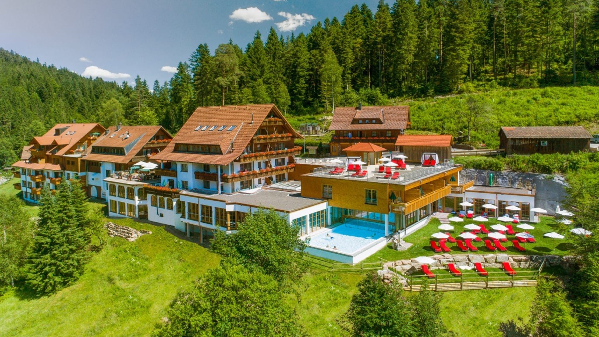 Außenansicht © Wellnesshotel Forsthaus Auerhahn