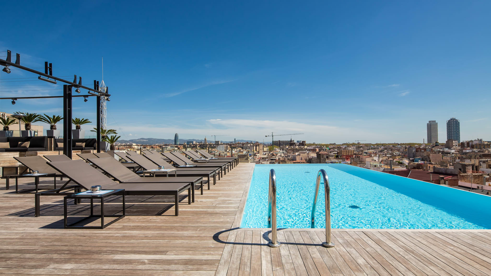 Pool © Hotel Grand Central