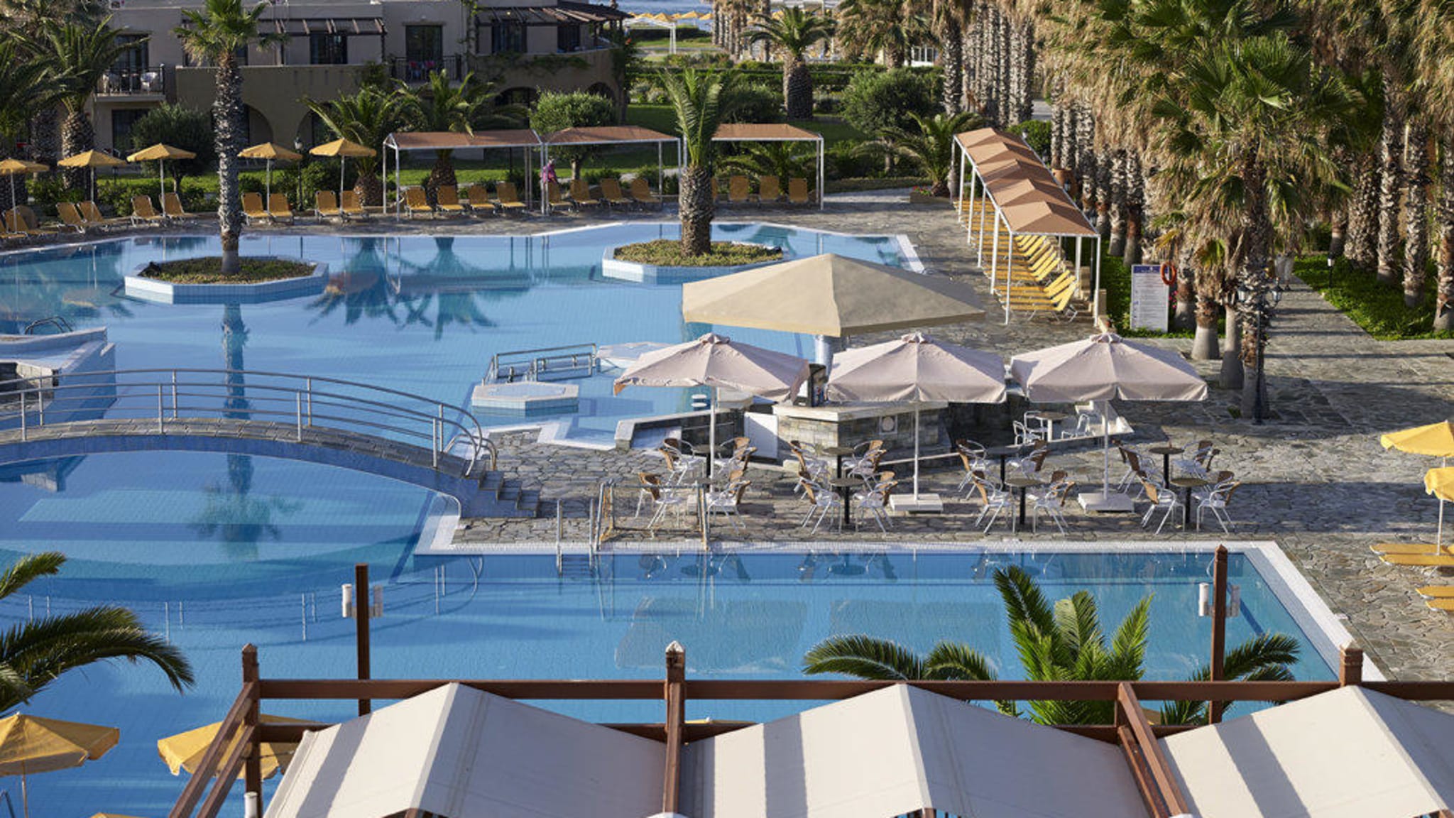The pool view © Hotel Atlantica Porto Bello Beach