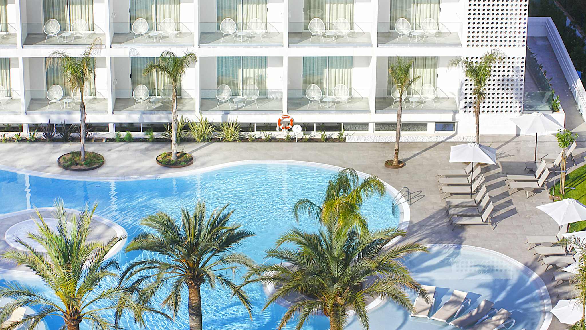 Pool © Hotel Caballero