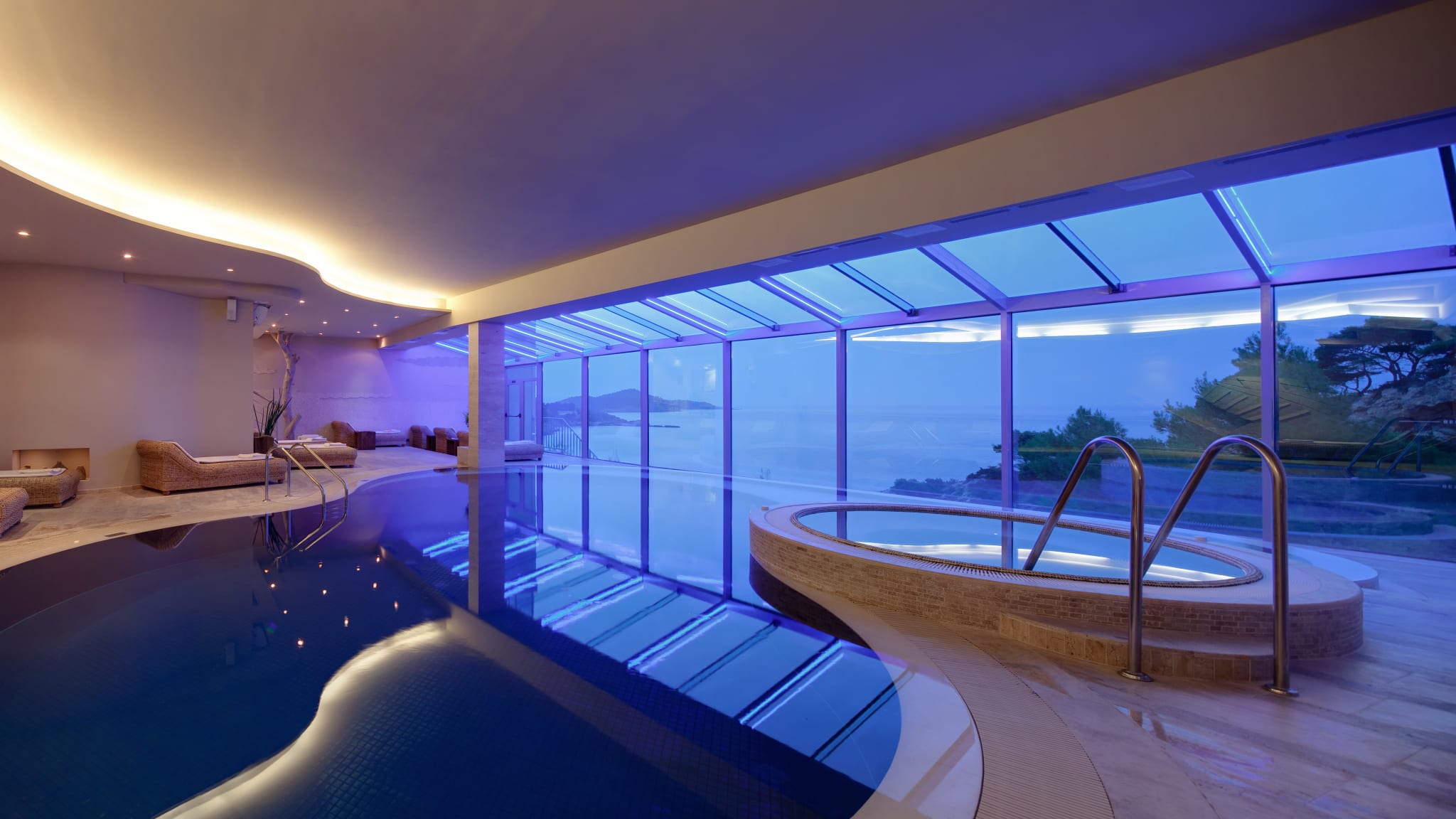 Pool © Hotel Bellevue
