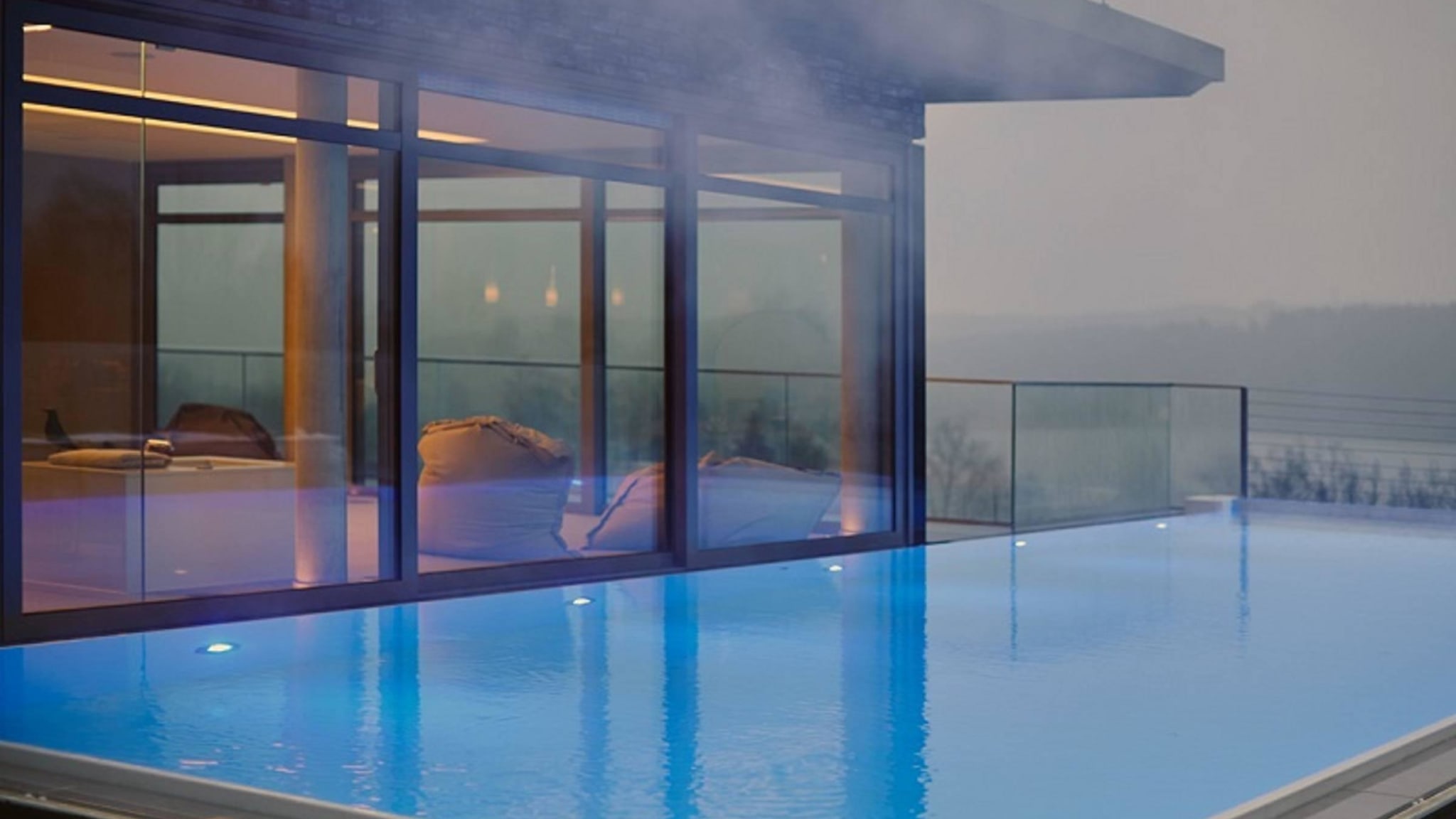 Pool im Herbst  © Hotel Seegarten