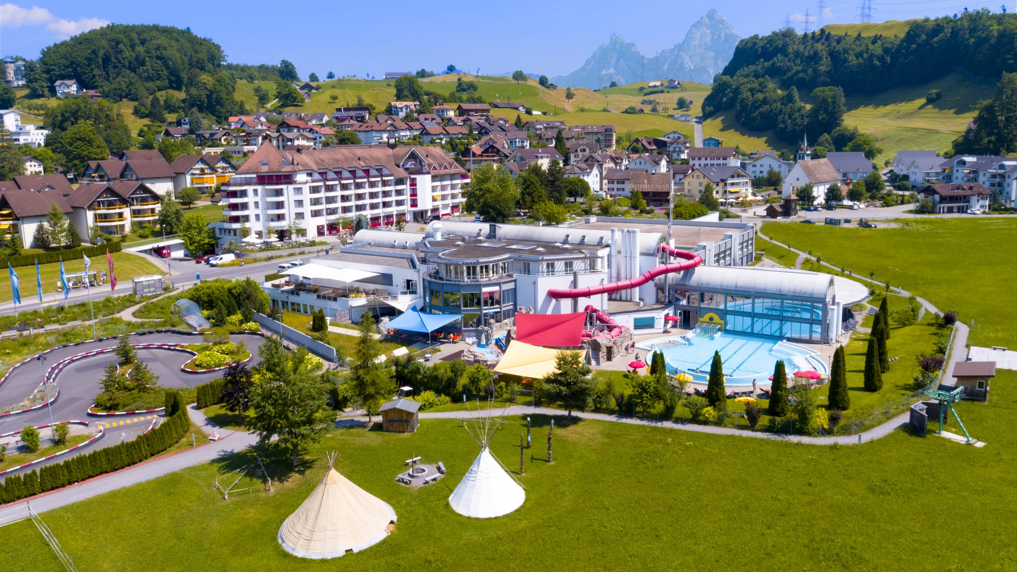 Außenansicht © Hotel Swiss Holiday Park