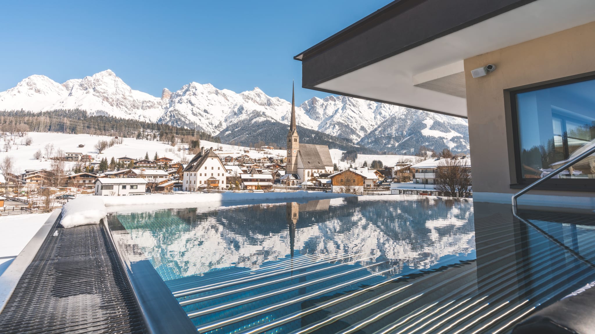 Pool © die HOCHKÖNIGIN - Mountain Resort