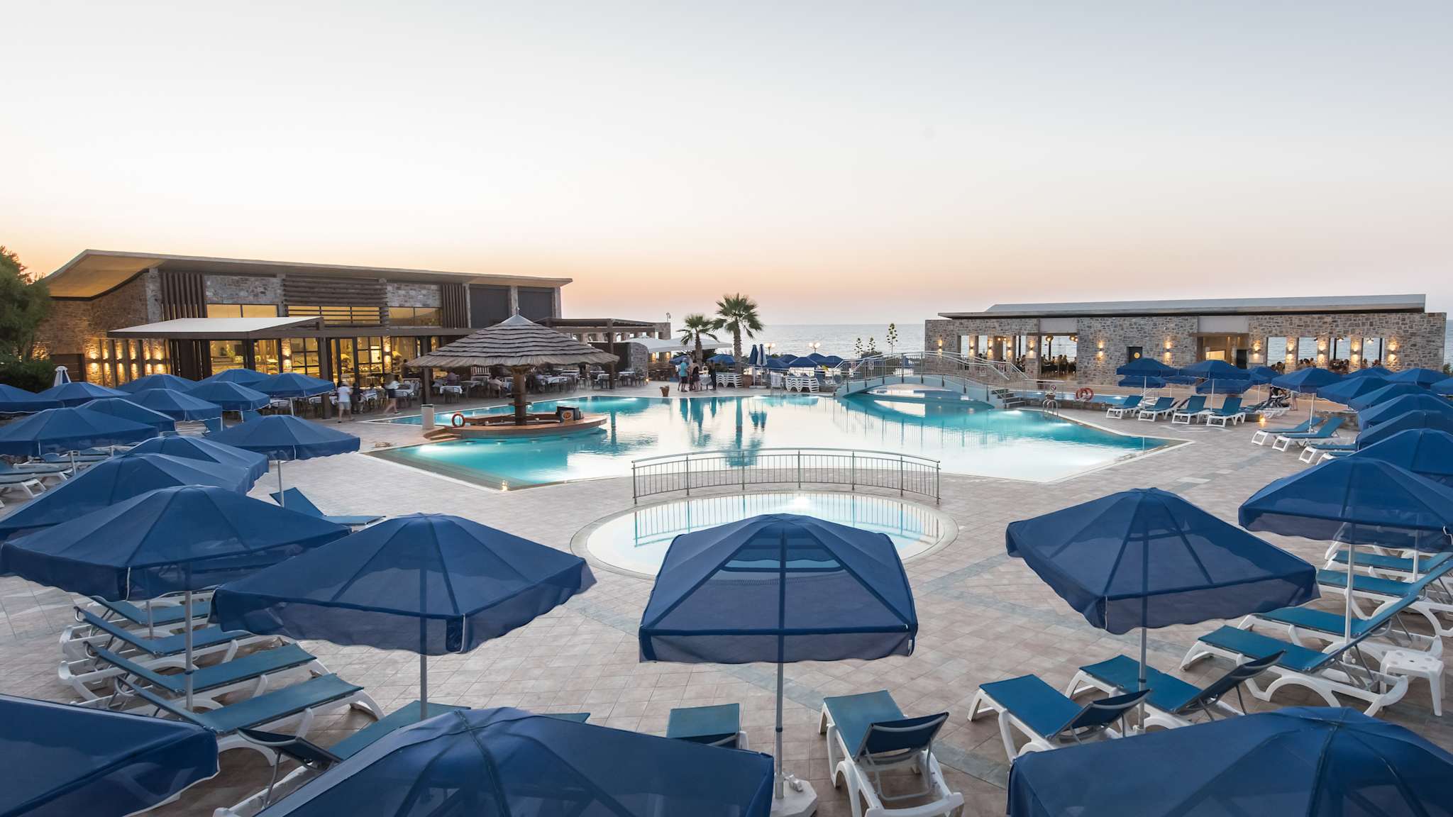 Pool © Hotel Nana Golden Beach