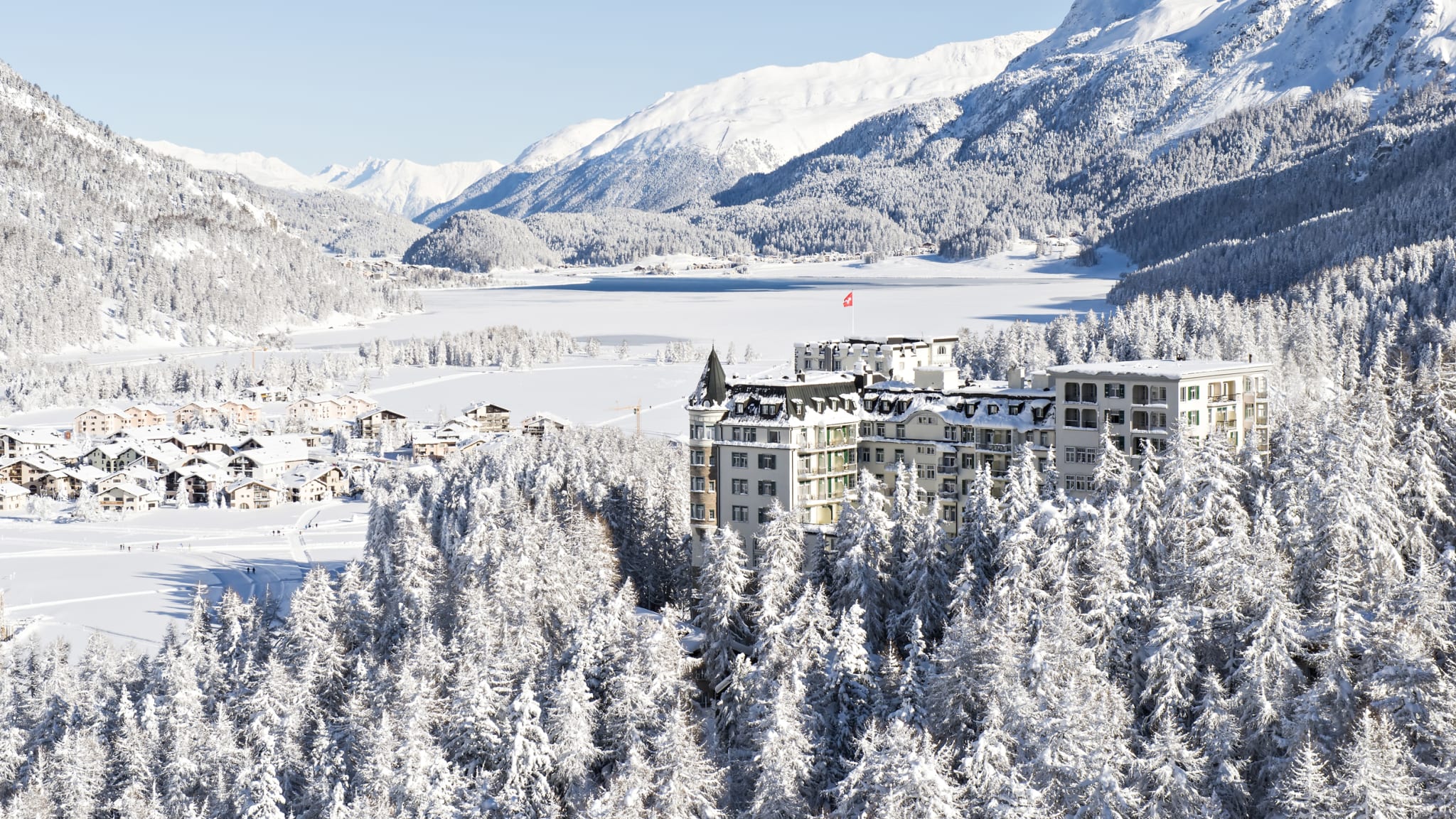 Außenansicht, Hotel Waldhaus, Sils im Engadin/Segl