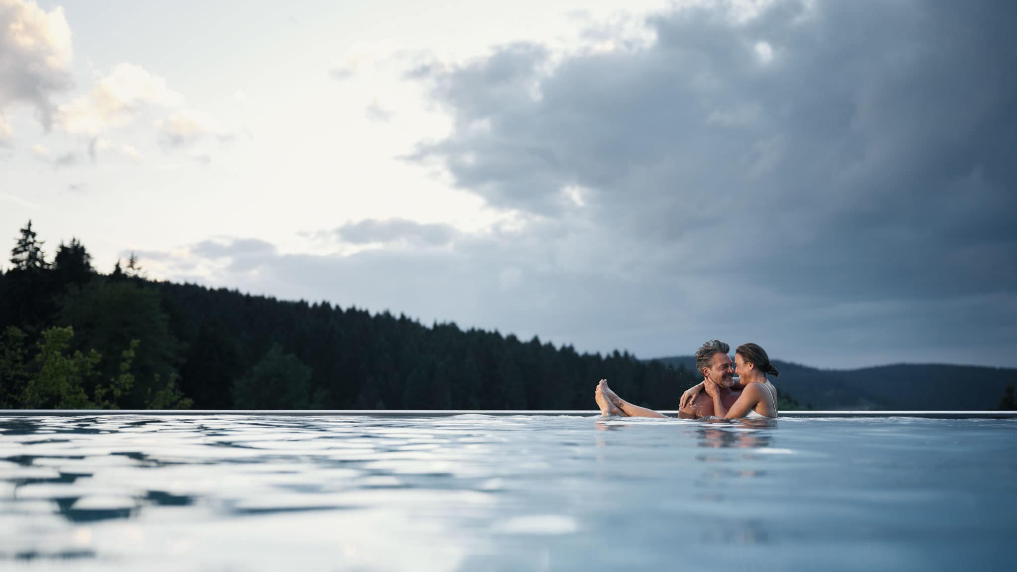 Hotels in Deutschland: Diese Infinity-Pools bieten spektakuläre Ausblicke