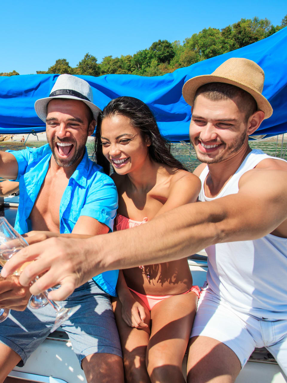 Bootsparty in Bulgarien © valentinrussanov/E+ via Getty Images