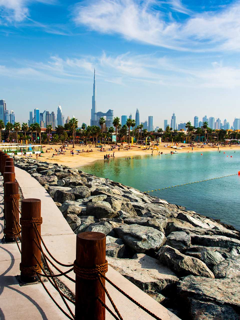 La Mer Strand, Dubai © Stefan Tomic/iStock / Getty Images Plus via Getty Images
