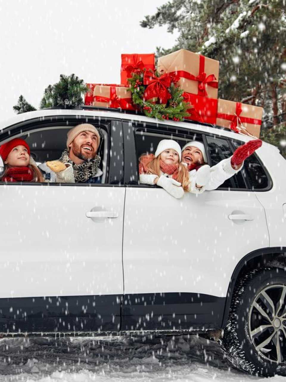 Vor den Weihnachtsfeiertagen müssen Autofahrer mit erhöhtem Verkehrsaufkommen rechnen. © iStock via Getty/Valerii Apetroaiei