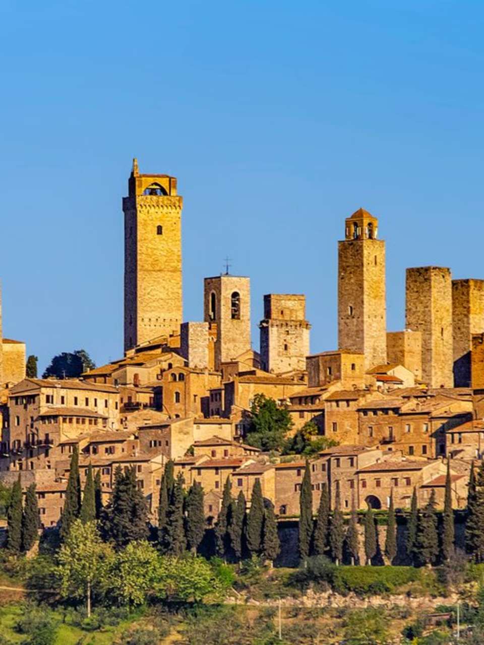Die UNESCO hat San Gimignano in der Toskana 1990 zum Weltkulturerbe erklärt. © Lowell Monke/Shutterstock.com