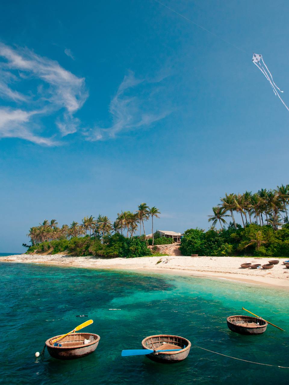 Strand auf der Insel Ly Son, Vietnam © HNH Images/Moment via Getty Images