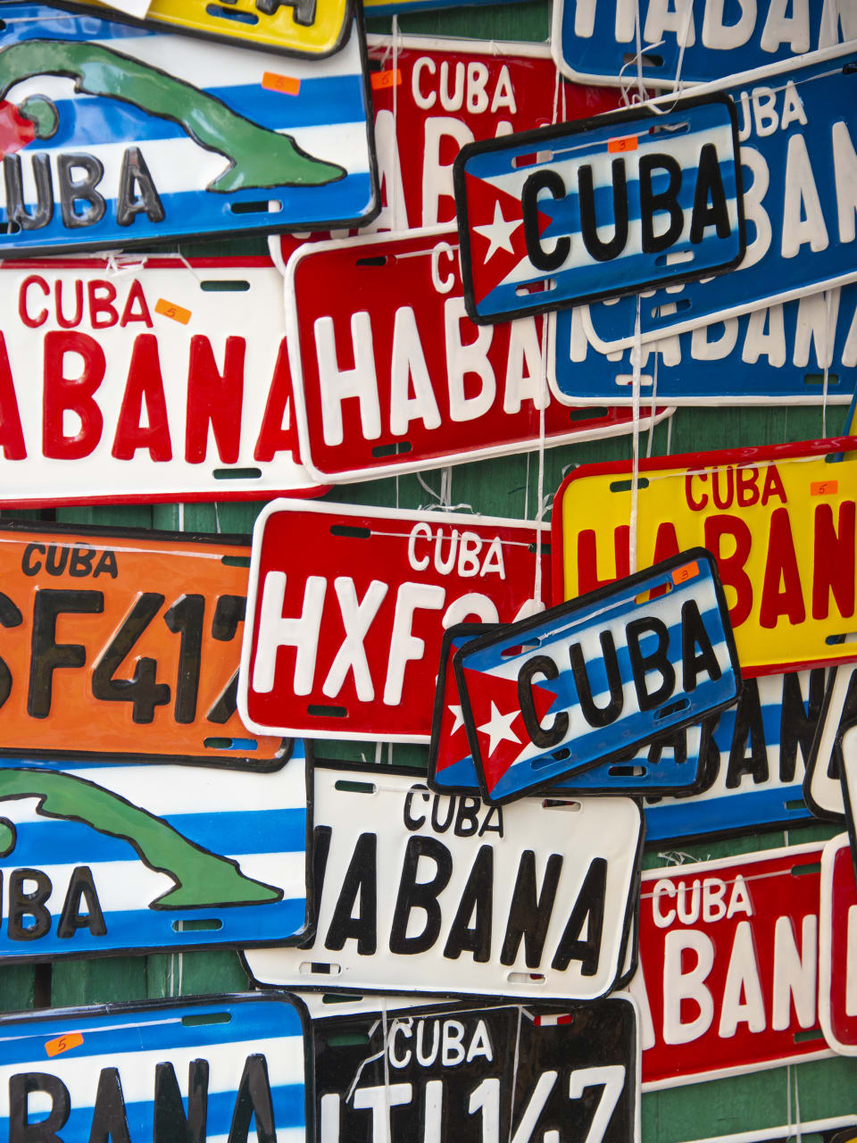 Autoschilder auf Kuba