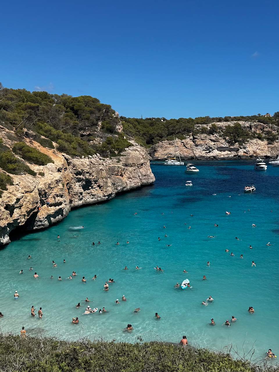 Wunderschöne Bucht Caló des Moro auf Mallorca ©Rebecca Mörth HolidayCheck Mitarbeiterin