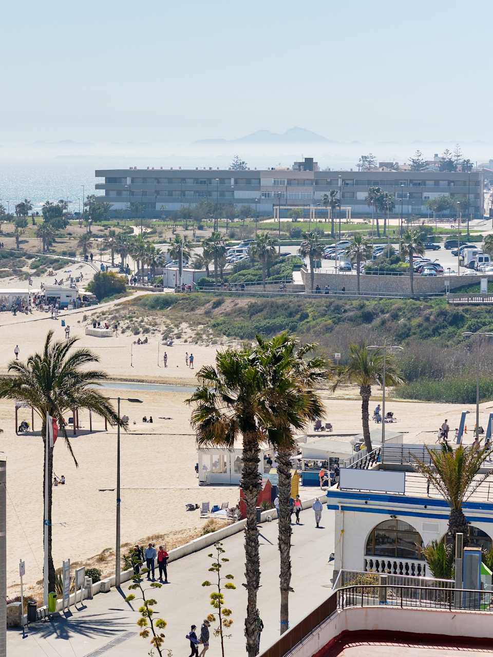 Playa de Mil Palmeras, Costa Blanca, Spanien © Getty Images