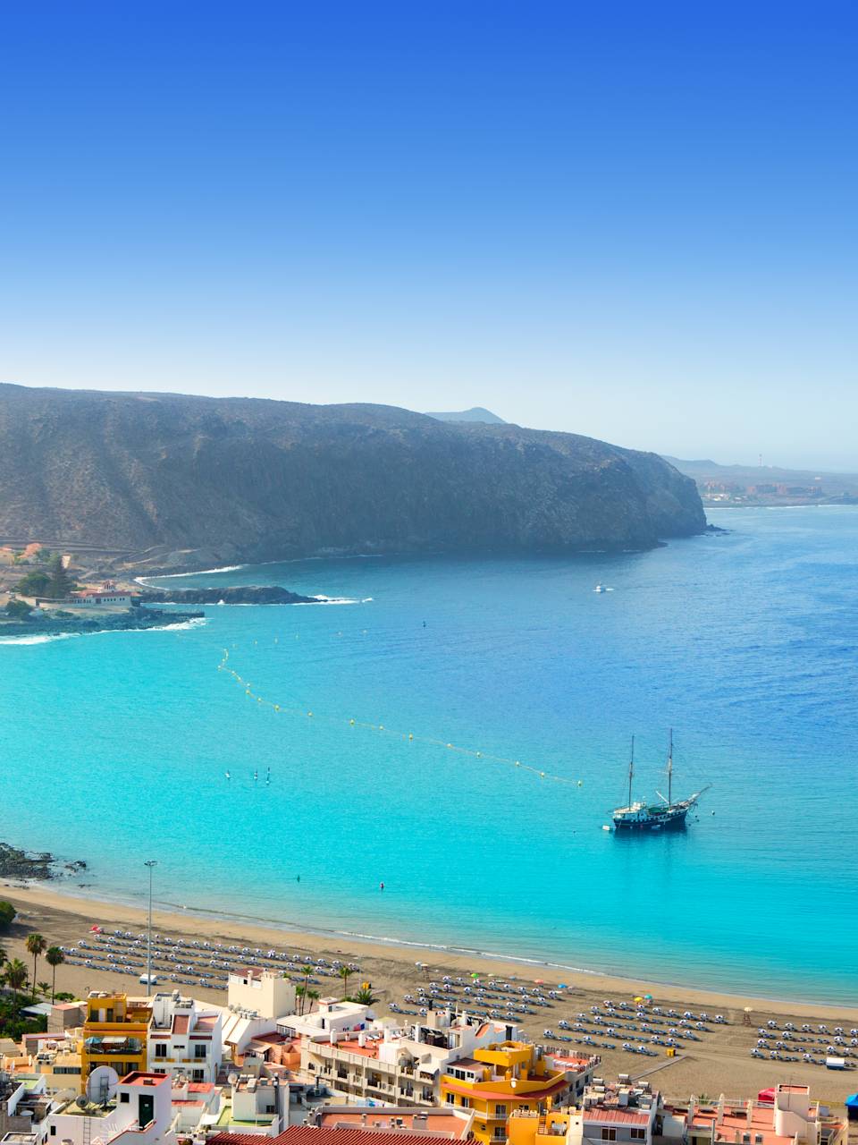 Los Cristianos, Teneriffa © Shutterstock - lunamarina