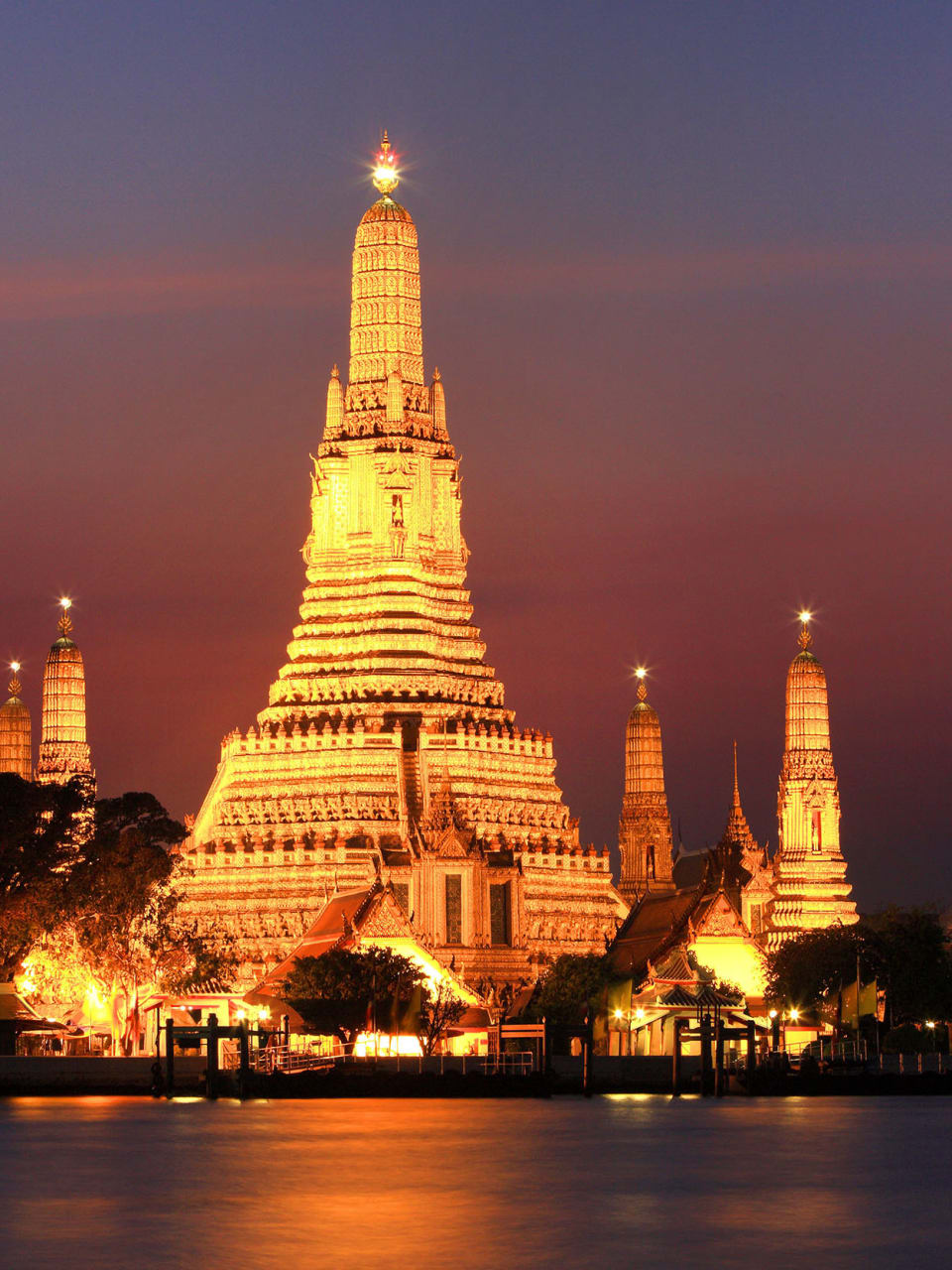 Wat Arun, Bangkok, Thailand © Tourism Authority of Thailand