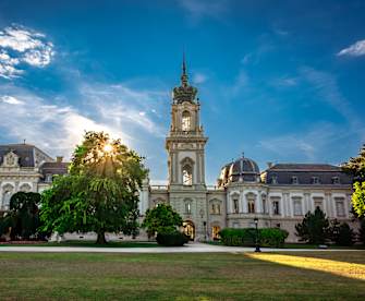Schloss Festetics in Keszthely, Balaton, Ungarn © stock.adobe.com - Saxanad