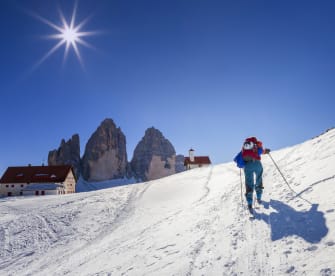 Ski in Südtirol © DieterMeyrl/E+ via Getty Images