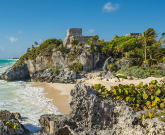 Strand und Meer in Tulum, Mexiko © SL_Photography/iStock / Getty Images Plus vis Getty Images