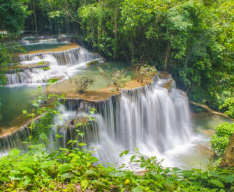 Wasserfall auf Mauritius © greenleaf123/iStock / Getty Images Plus via Getty Images