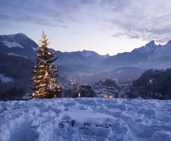 Weihnachten in den Bergen © seewhatmitchseei/Stock / Getty Images Plus via Getty Images