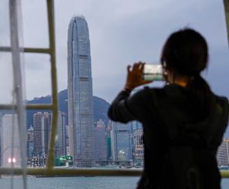 Hongkong mit seinen Sehenswürdigkeiten ist immer eine Reise wert. © IMAGO/Nexpher Images