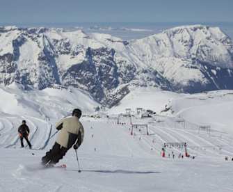 In Les Deux Alpes erwarten Dich insbesondere in den Höhenlagen traumhafte Pisten. © SeraphP/Shutterstock.com