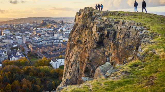 Holyrood Park in Edinburgh, Schottland ©Andrew Merry/Moment via Getty Images