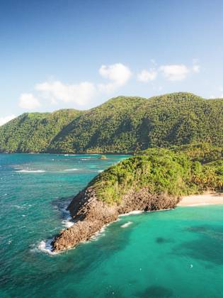 Playa Onda Samana auf der Samana Halbinsel in der Dominikanischen Republik. © Dave Carr via Getty Images