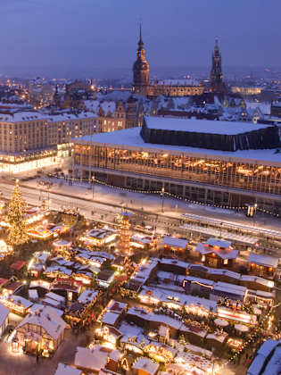 Weihnachtsmarkt in Dresden © ZU_09/E+ via Getty Images