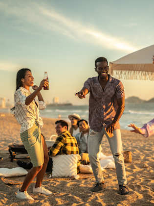 Feiern am Strand, Mexiko ©  FG Trade Latin/E+ via Getty Images