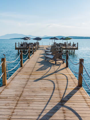 Ilica beach, Cesme © yulia - stock.adobe.com