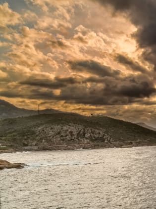 Westküste von Korsika ©joningall/iStock / Getty Images Plus via Getty Images