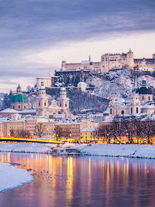 Salzburg im Winter © bluejayphoto/iStock / Getty Images Plus via Getty Images