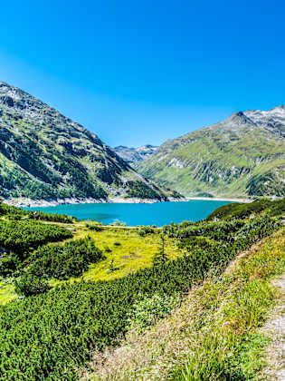 Wanderausflug am Kölnbreinspeichersee, Kärnten © Andy Ilmberger - stock.adobe.com