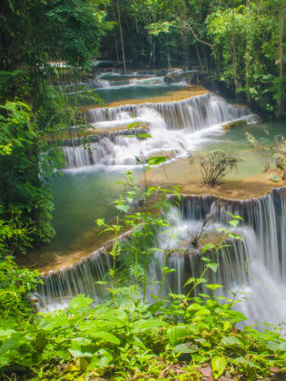 Wasserfall auf Mauritius © greenleaf123/iStock / Getty Images Plus via Getty Images