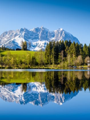 See und Alpen in Tirol, Österreich