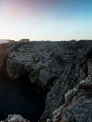 Sonnenuntergang am Leuchtturm am Cabo Sao Vicente in Portugal.