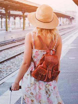 Italien kannst Du sehr gut mit dem Zug entdecken. © iStock via Getty/anyaberkut