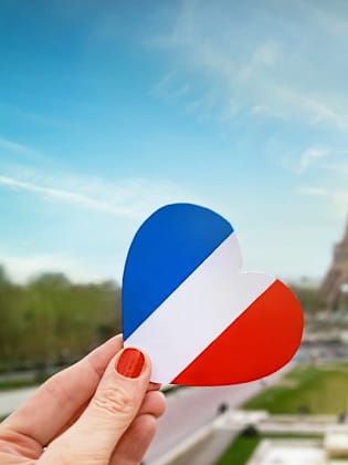 Weil Frankreich noch viel mehr als den Eiffelturm zu bieten hat, strömen Jahr für Jahr Millionen von Touristen ins Land. © istock/MarKord
