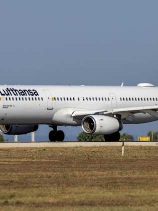 Am 10. April werden wohl zahlreiche Lufthansa-Flieger am Boden bleiben. © GordZam / iStock via Getty Images