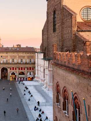 Ein Blick auf Bologna. © iStock via Getty/minoandriani