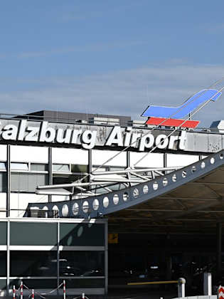 Der Flughafen Salzburg hat für seine Größe viel zu bieten. © Spitzt-Foto/iStock via Getty Images