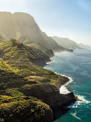 Die Küstenlinie des Parque Natural de Tamadaba auf Gran Canaria