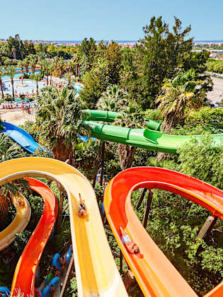 Rutschen im Caribe Aquatic Park in der Port Aventura World