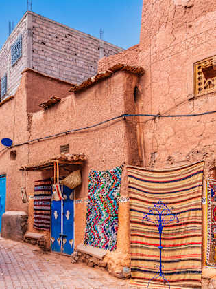 Handgefertigte Teppiche in der Altstadt Tameslouht. Marokko