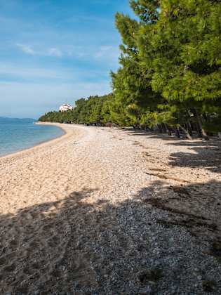 Strand von Tucepi, Dalmatien, Kroatien