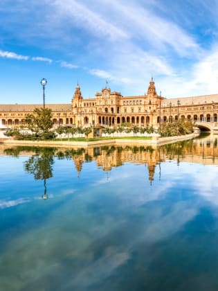 Plaza de Espana in Malaga, Andalusien, Spanien © Getty Images - Westend61
