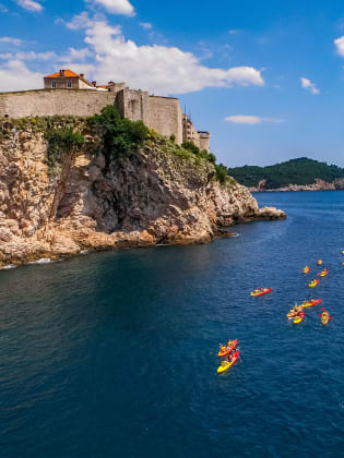 Kajakfahrer an Kroatiens Küsten © CNTB/Ivo Biočina